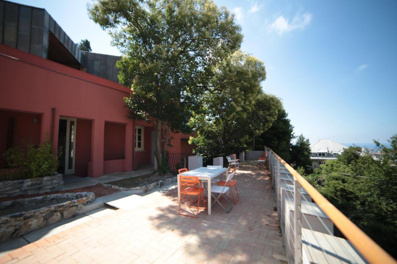 Castle Hostel Gênes Extérieur photo